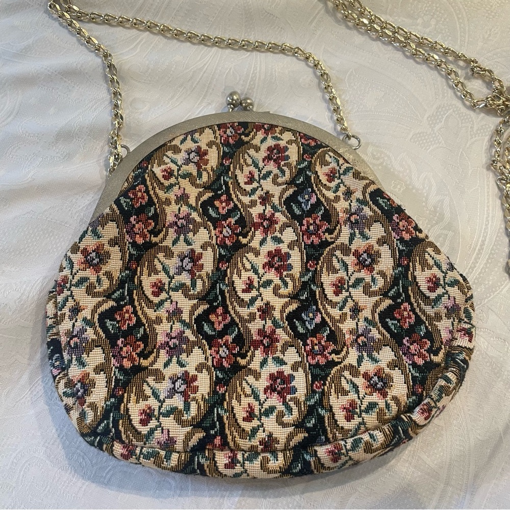 Vintage Floral Tapestry Purse with Chain Strap 1950s 1960s Made in Hong Kong